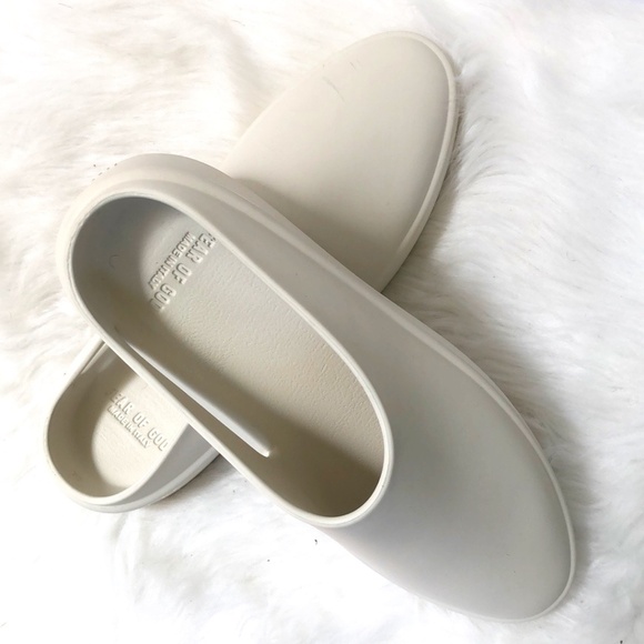 Fear Of God Mens Beige Flip Flop Size 44 / US Size 10.5 - Picture 3 of 9